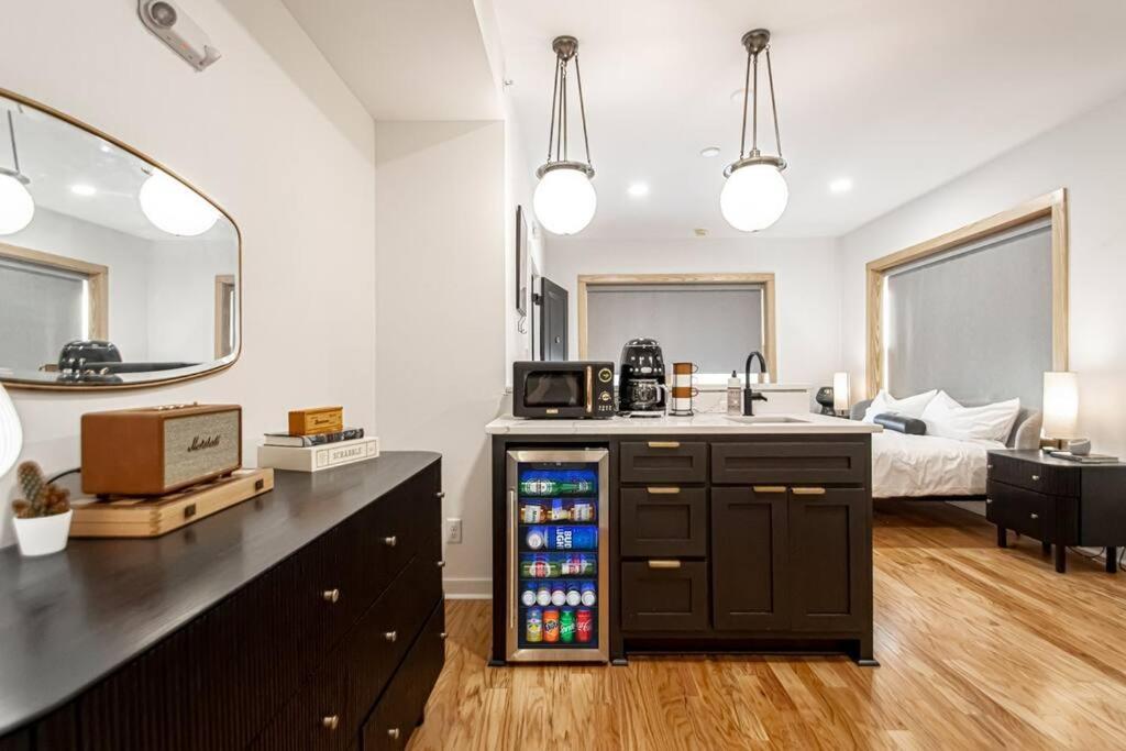 Steps To Bathhouses, Historic Studio, King Bed, Room # 101 Хот-Спрингс Экстерьер фото